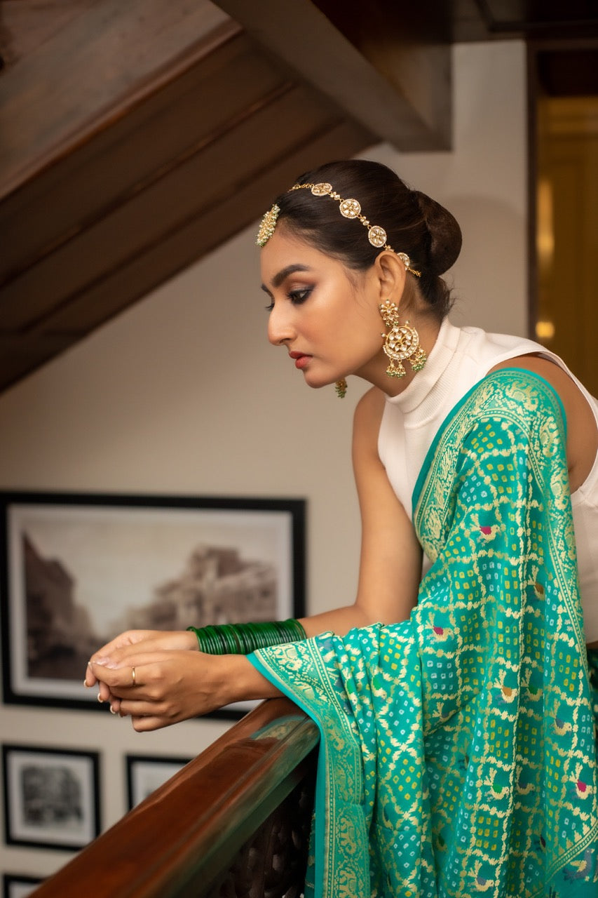 Bindiya kundan earrings and maangtikka - Dark Green – Rohika Store